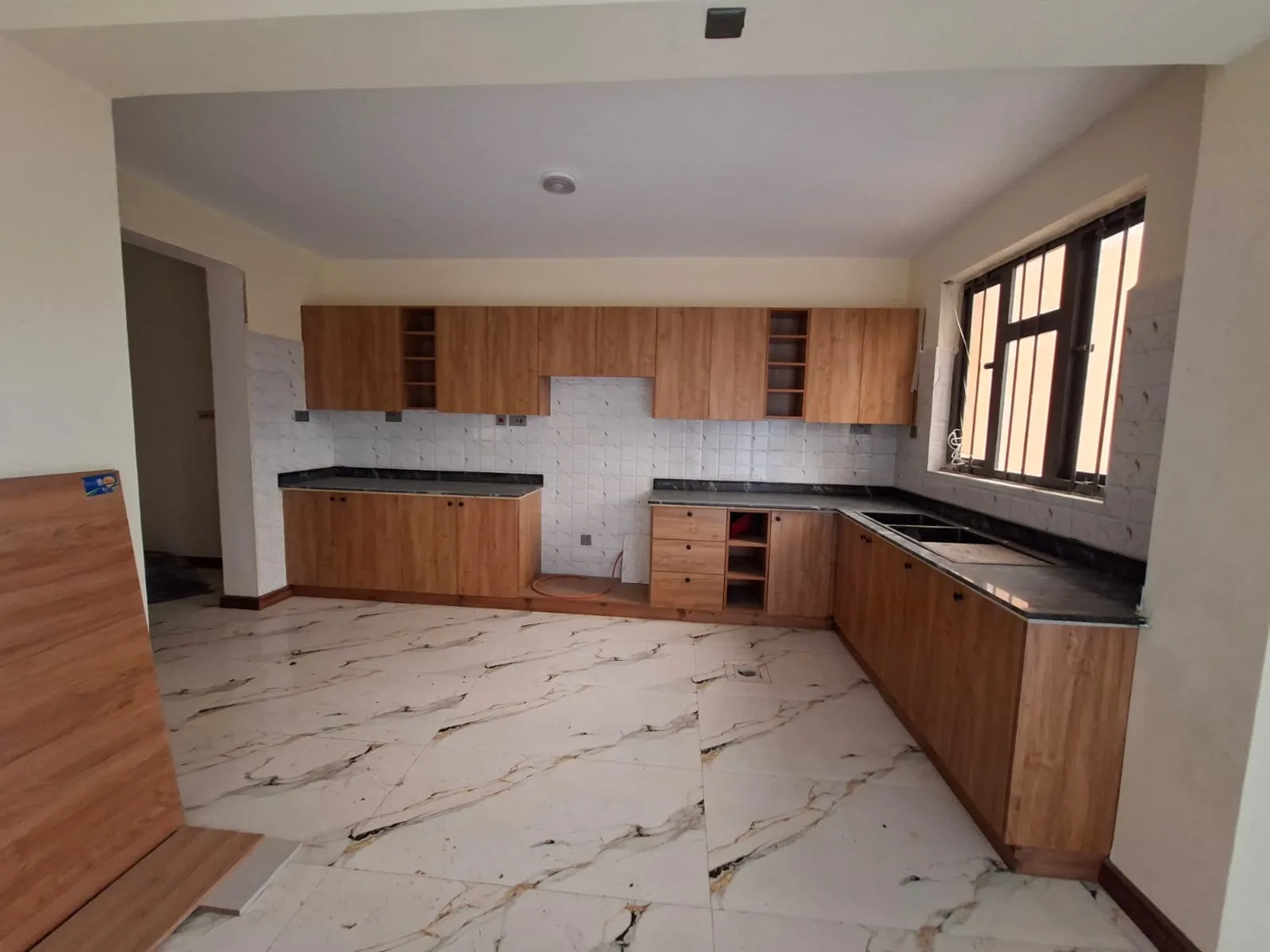 11 Bedroom House for Sale in Karen thumbnail 7