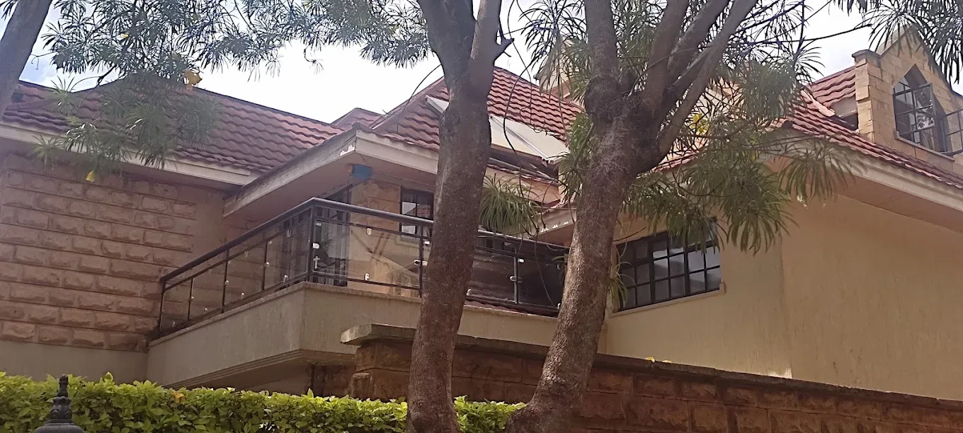 Convent Villas in Lavington