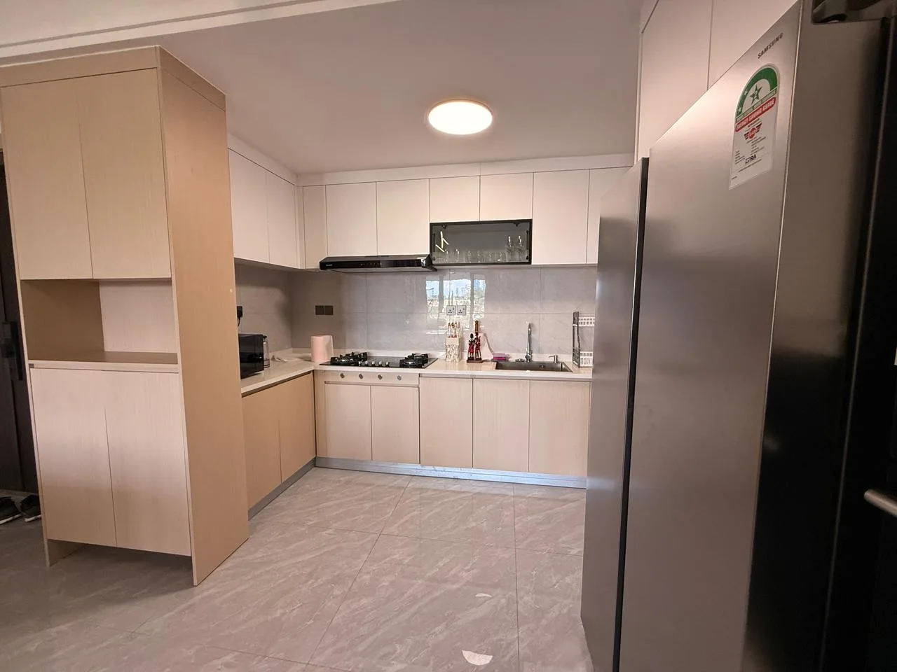 Furnished 3 Bedroom Apartment - APARTMENT in Riverside photo
