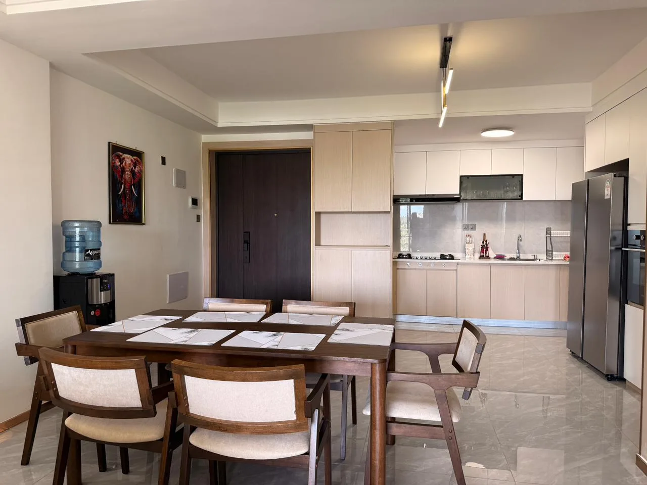 Furnished 3 Bedroom Apartment for Rent in Riverside apartment for rent in Riverside photo 4