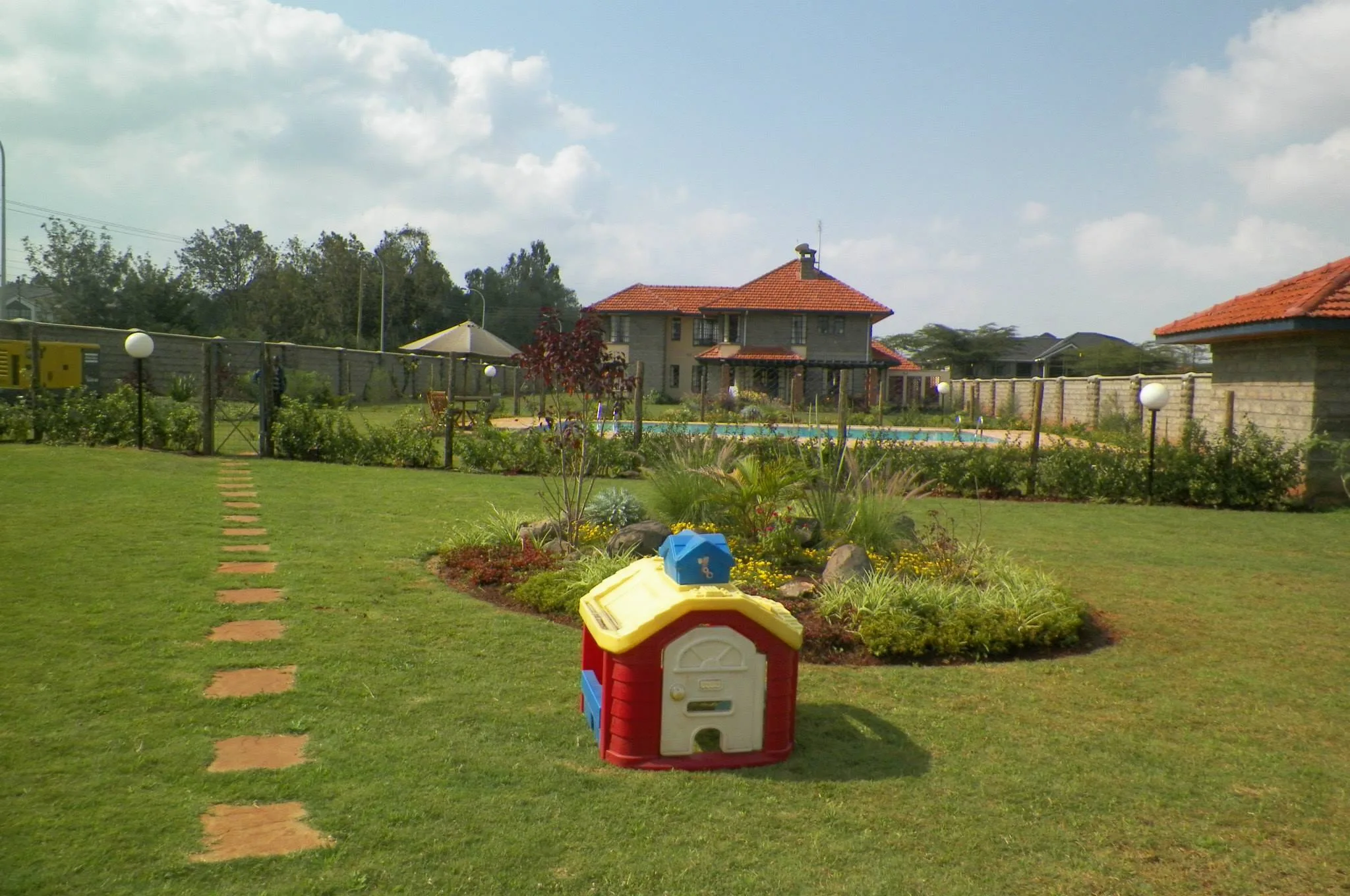 Bosipa Gardens thumbnail 5