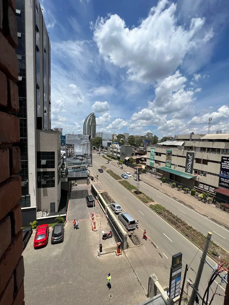 Zarafa Suites house in Kilimani photo 5