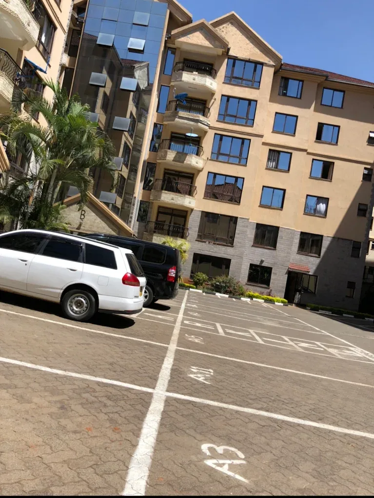 Makaazi Apartments Avenue house in Kilimani photo 2