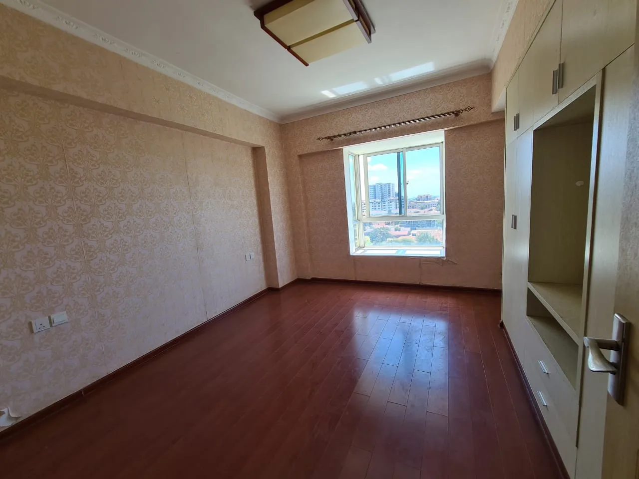 Wu Yi Plaza house in Kilimani photo 3