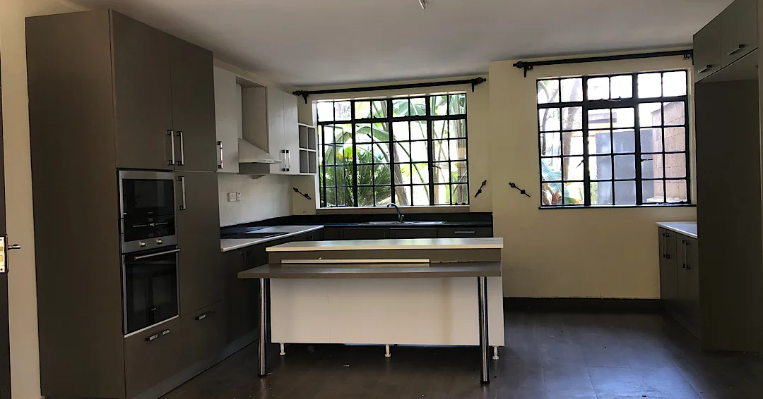 Tipuana Gardens thumbnail 7