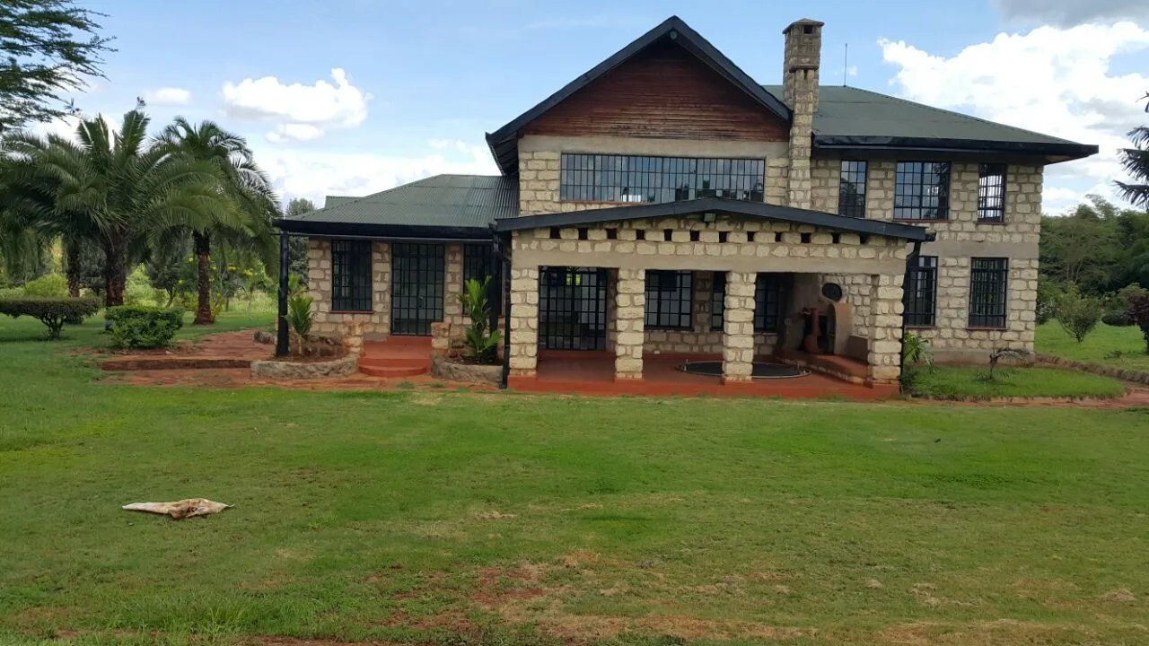 4 Bedroom House - HOUSE in Karamaini Estate photo