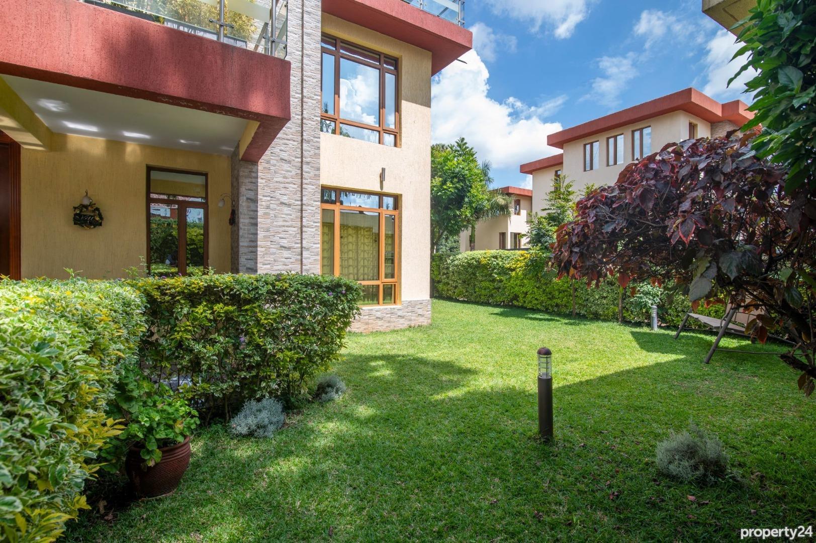Algarve Villas in Lavington