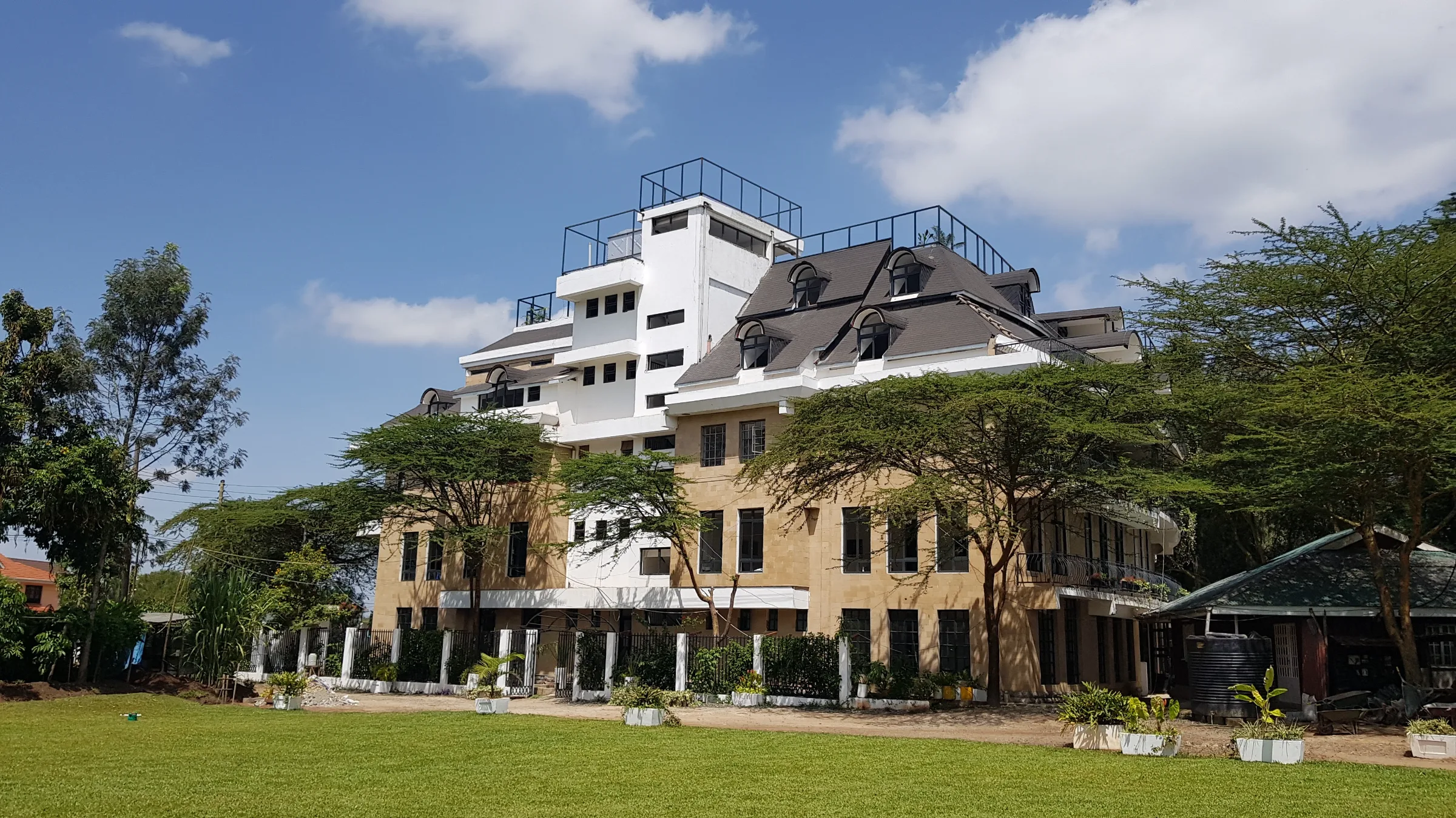 Karen Triangle Estate thumbnail 2