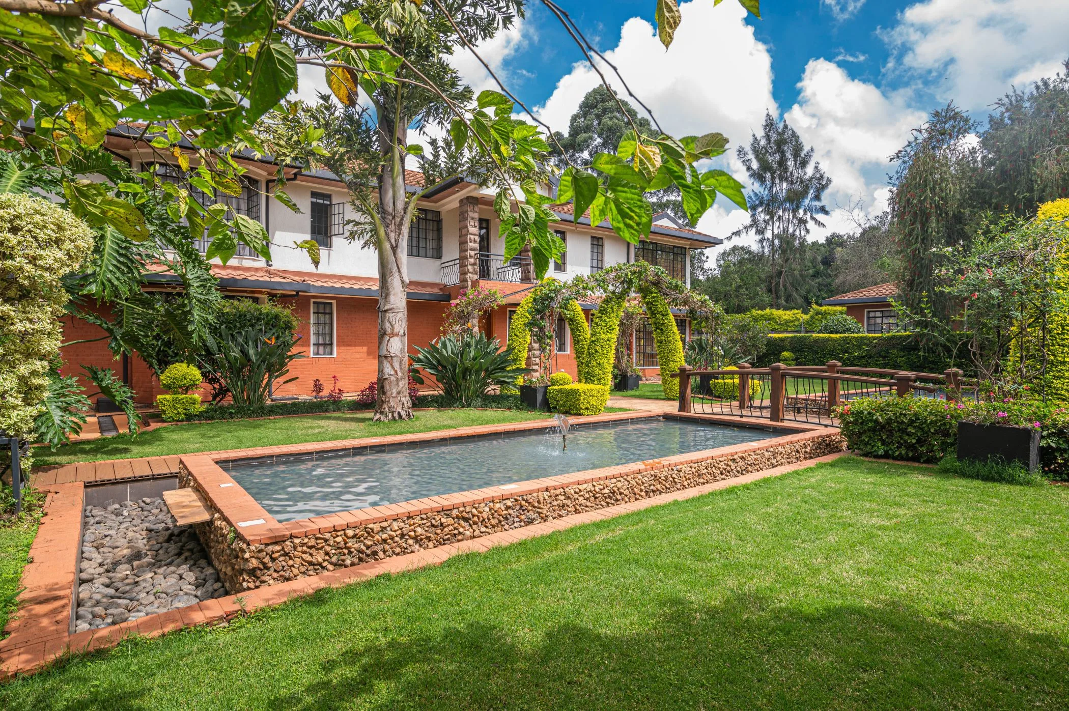 Ndege Gardens thumbnail 14