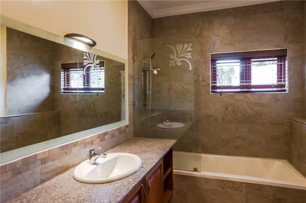 5 Bedroom House for Sale in Karen xbvw thumbnail 8