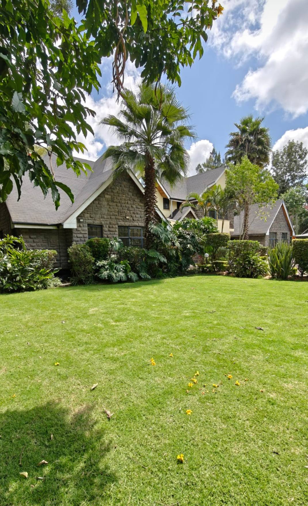 Mukinduri Gardens thumbnail 4