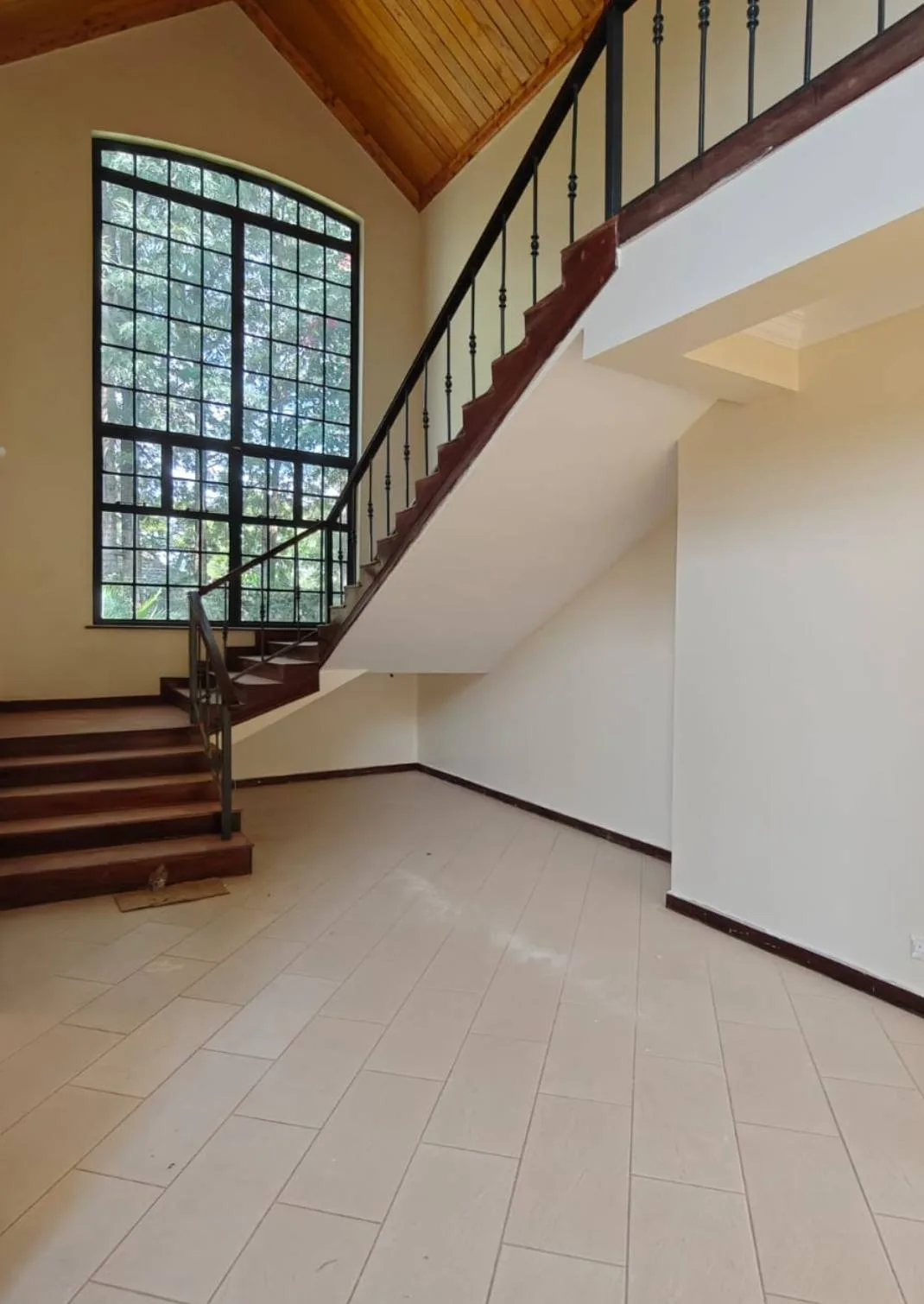 Mukinduri Gardens thumbnail 7