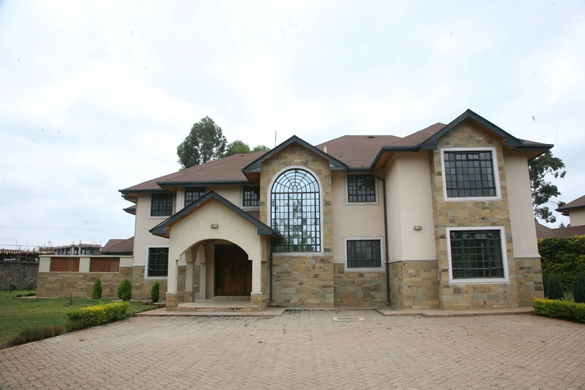 Swara Gardens thumbnail 2