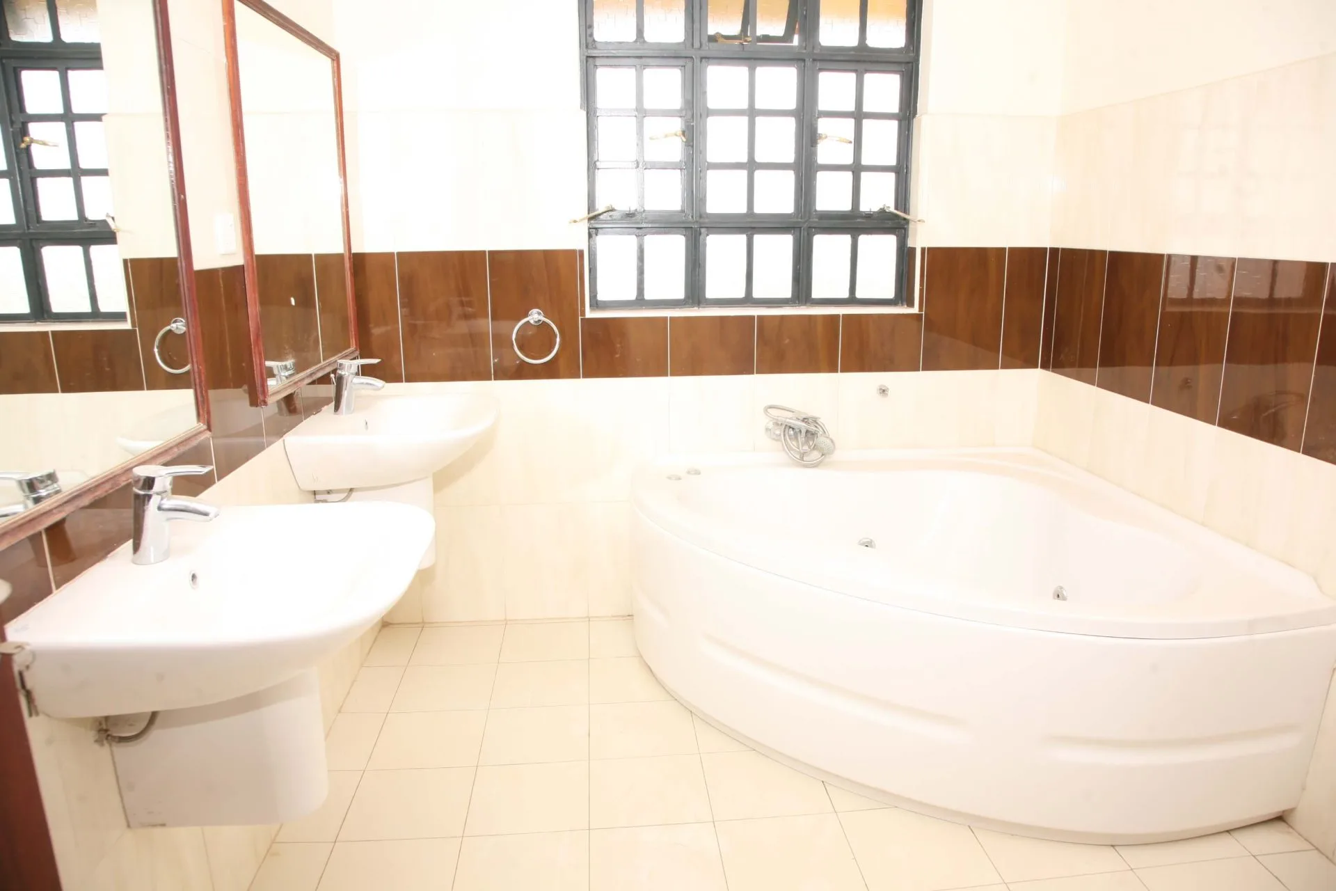 Swara Gardens thumbnail 4