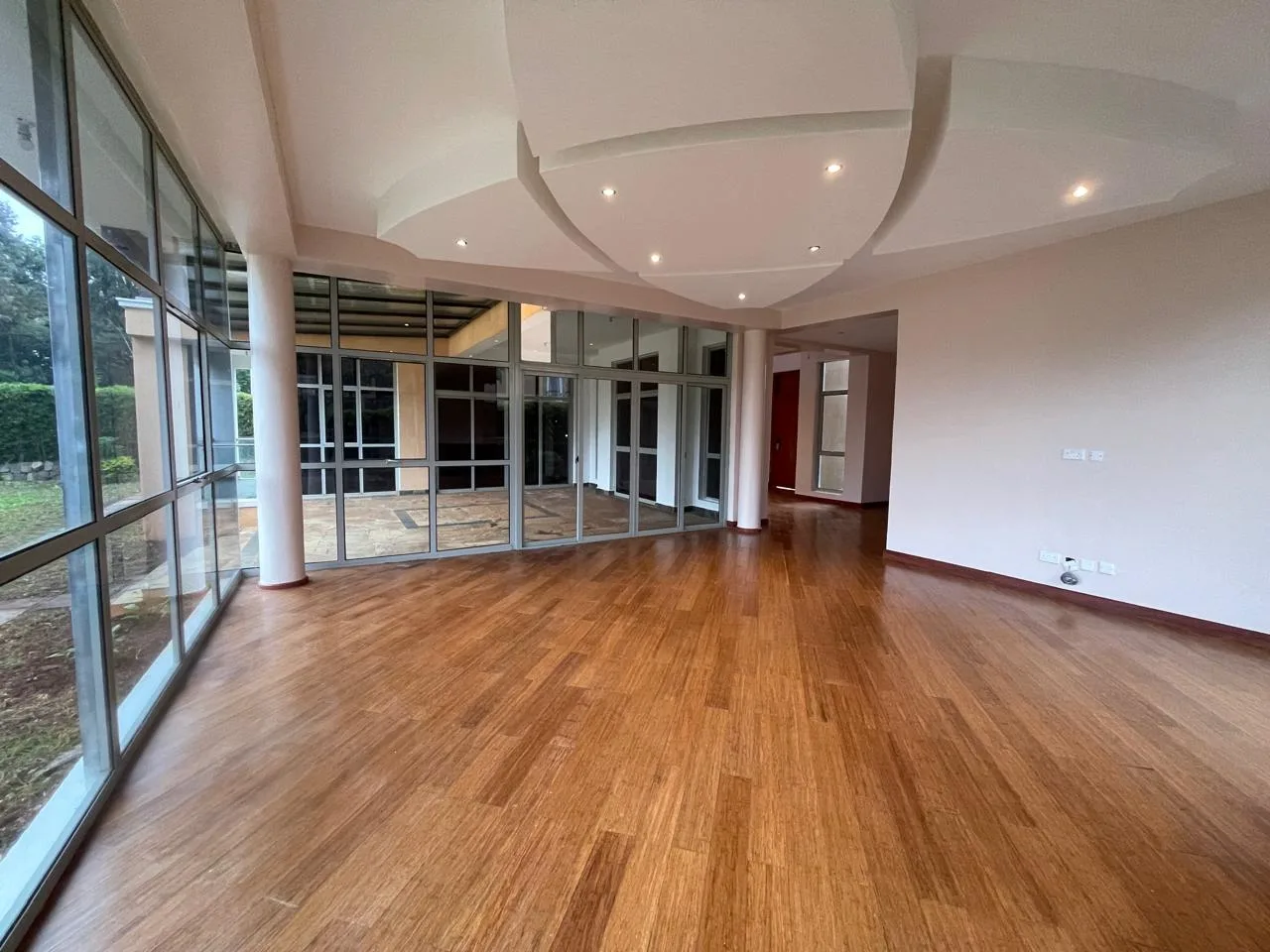 Larkspur Villas thumbnail 8