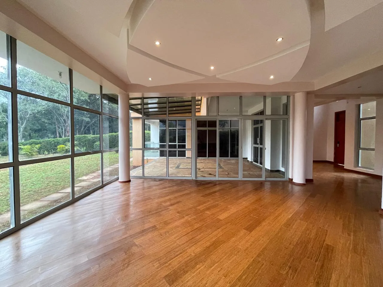 Larkspur Villas thumbnail 9