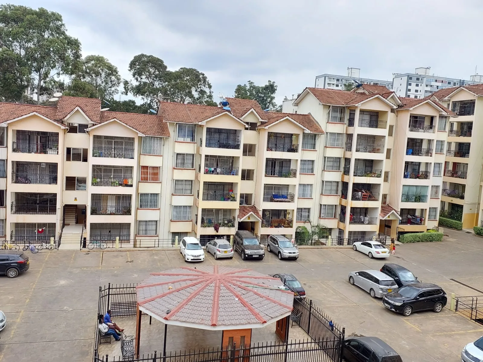 Sunninghill Apartments apartment development in Lavington