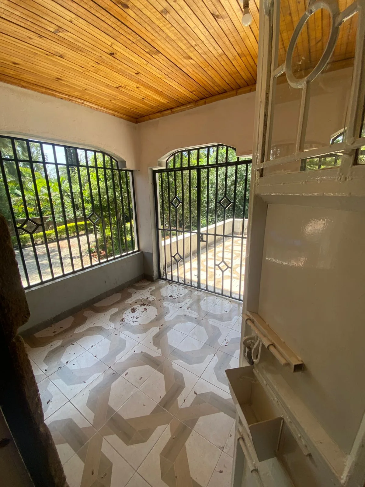 5 Bedroom House for Rent in Karen iezc thumbnail 7