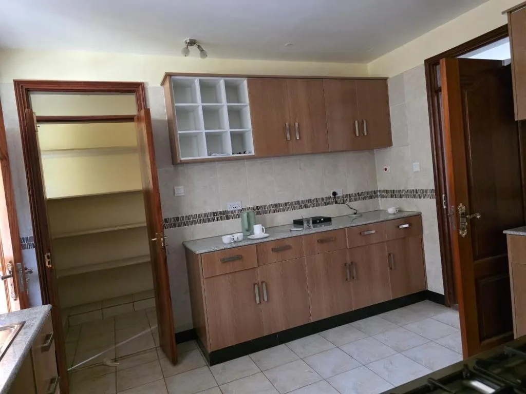 Milimani Exucutive Apartments apartment in Kilimani photo 4