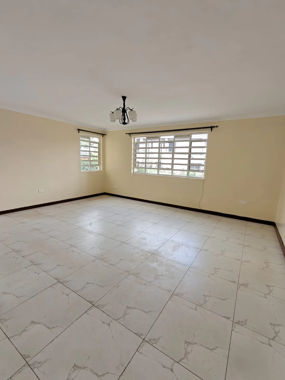 Avocado Lane Homes Karen thumbnail 4