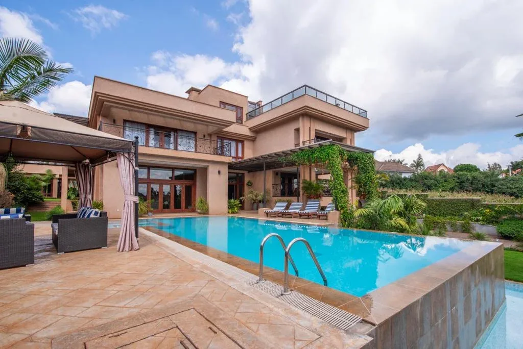 Amara Ridge thumbnail 4