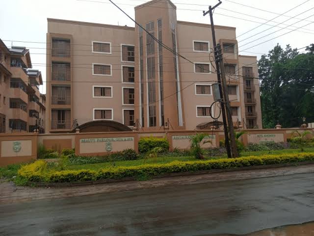 Queensgate Serviced Apartments hospitality property in Lavington